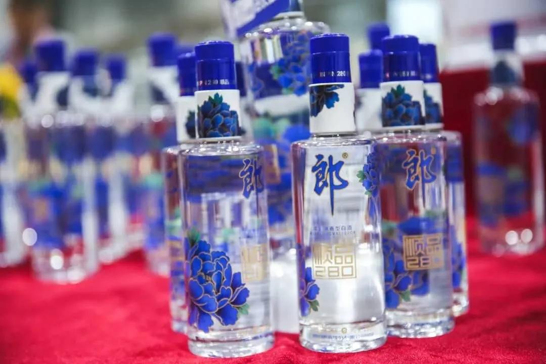 最新光瓶酒，革新与品质的完美融合